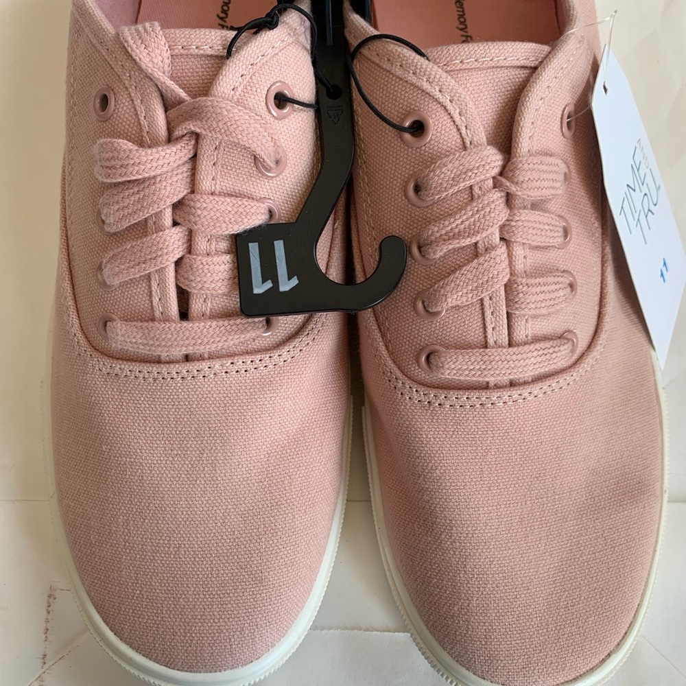 NWT Time And Tru Shoes Size 11 - Picture 3 of 8